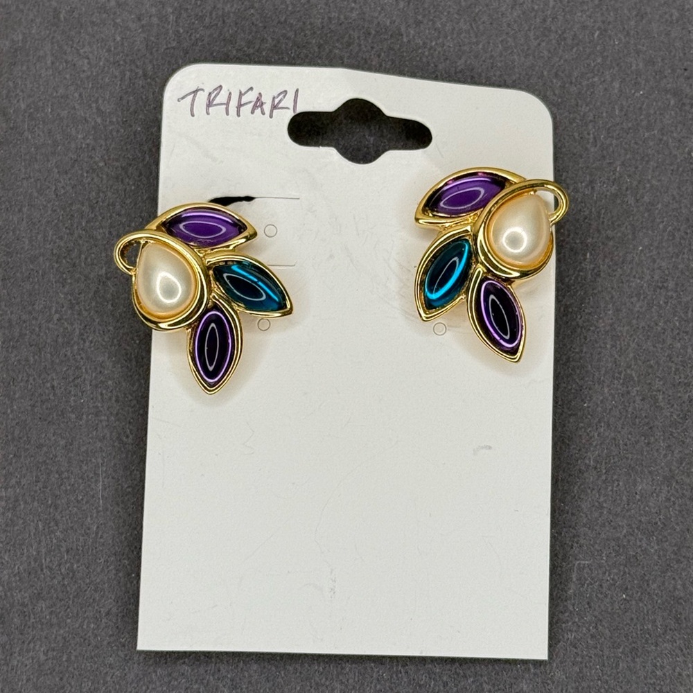 Vintage Trifari Clip-On Earrings 80s Gold Tone Faux Pearl Jewel Tone Enamel - Picture 3 of 8